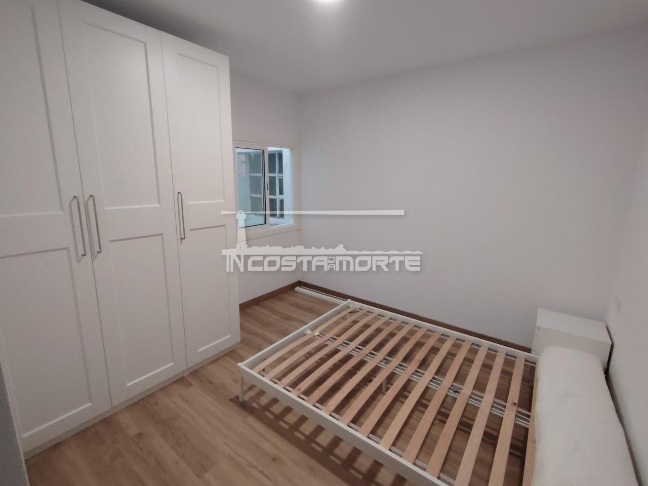 Piso reformado a estrenar en Cee – 3 dormitorios