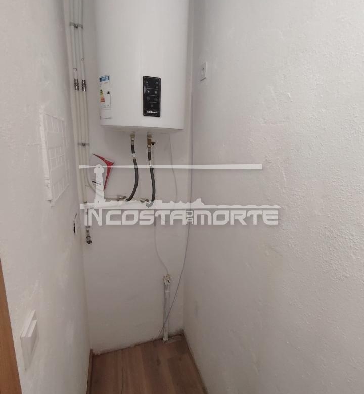 Piso reformado a estrenar en Cee – 3 dormitorios