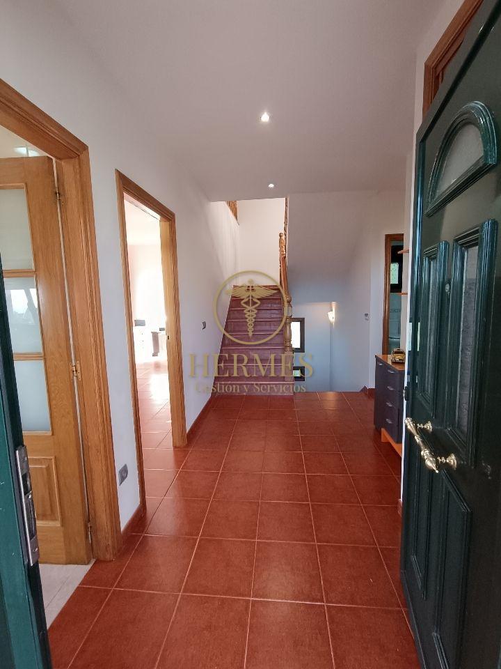 179006589436800045856_178885533953 Casa de piedra en Villadesuso,Santa Maria de Oia