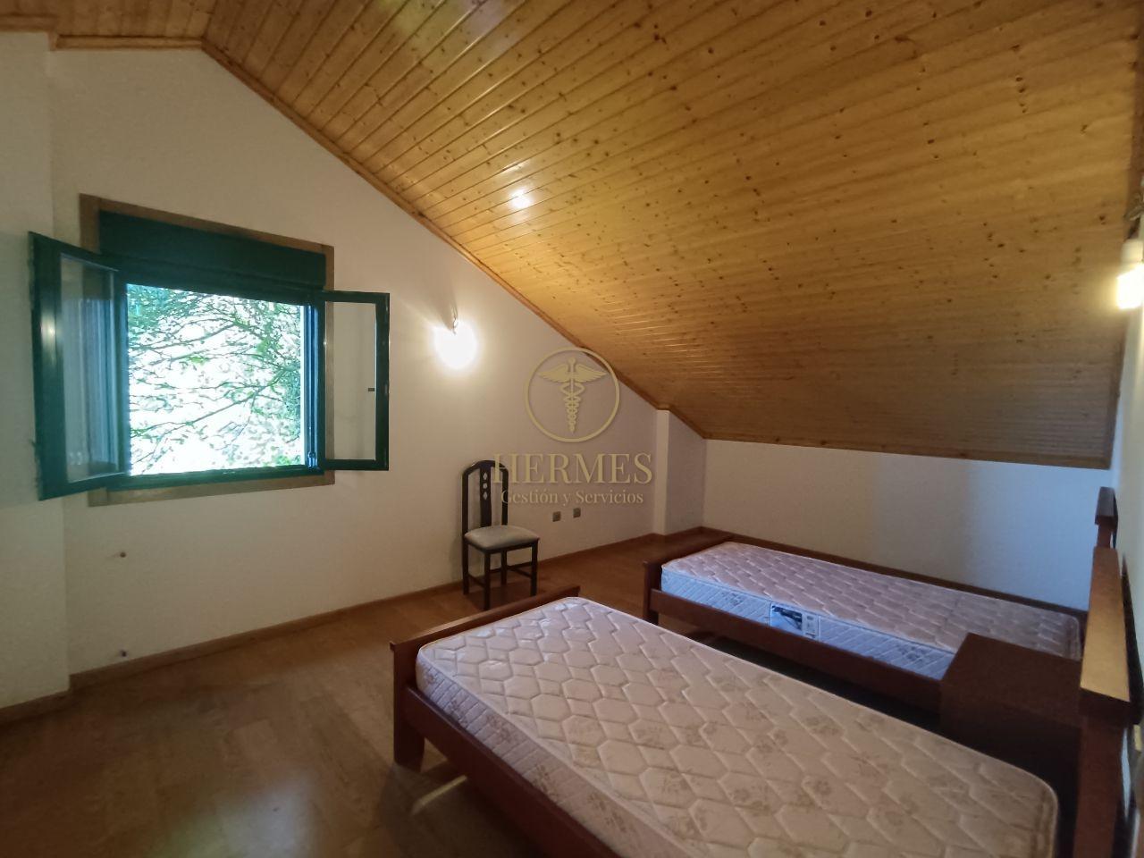 179006672857800045856_178885532462 Casa de piedra en Villadesuso,Santa Maria de Oia