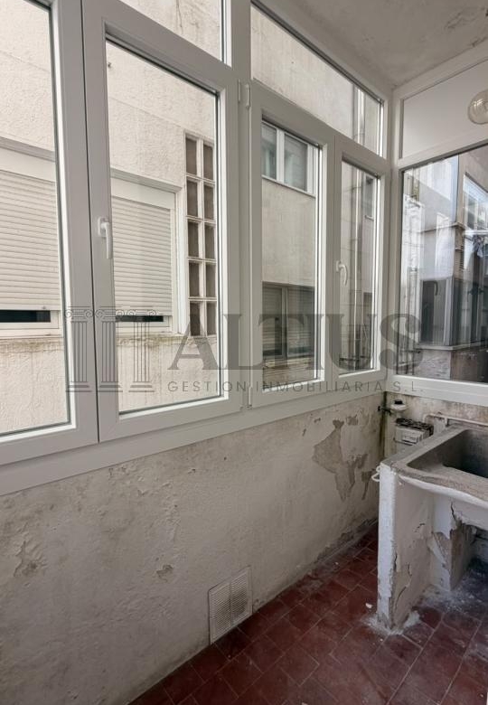 Amplio piso de 180 m² ideal para oficinas en Rúa Doutor Teixeiro – Santiago de Compostela