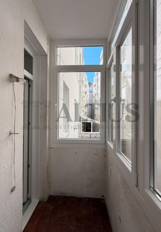 Amplio piso de 180 m² ideal para oficinas en Rúa Doutor Teixeiro – Santiago de Compostela