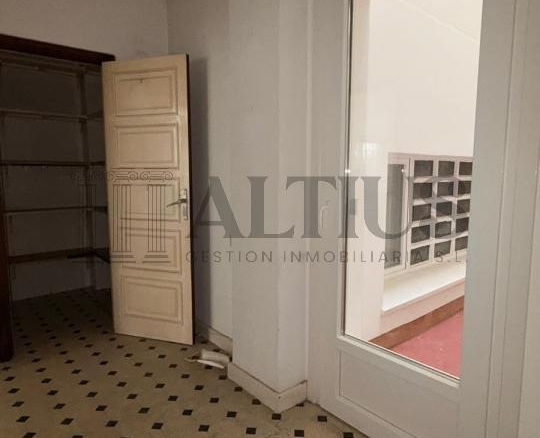 Amplio piso de 180 m² ideal para oficinas en Rúa Doutor Teixeiro – Santiago de Compostela