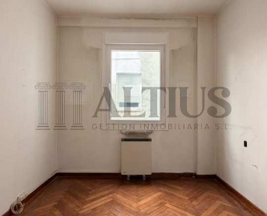 Amplio piso de 180 m² ideal para oficinas en Rúa Doutor Teixeiro – Santiago de Compostela