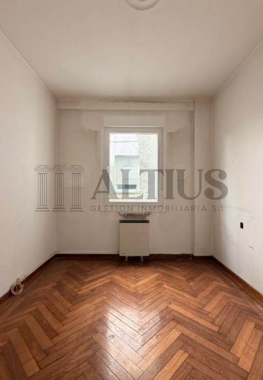 Amplio piso de 180 m² ideal para oficinas en Rúa Doutor Teixeiro – Santiago de Compostela