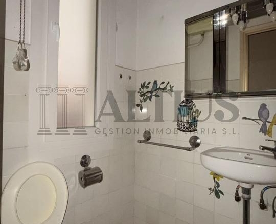 Amplio piso de 180 m² ideal para oficinas en Rúa Doutor Teixeiro – Santiago de Compostela