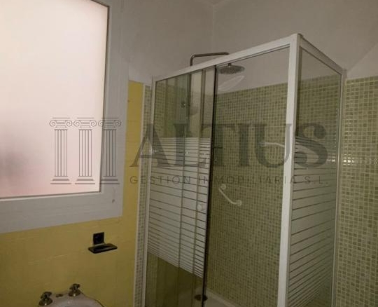 Amplio piso de 180 m² ideal para oficinas en Rúa Doutor Teixeiro – Santiago de Compostela