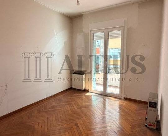 Amplio piso de 180 m² ideal para oficinas en Rúa Doutor Teixeiro – Santiago de Compostela