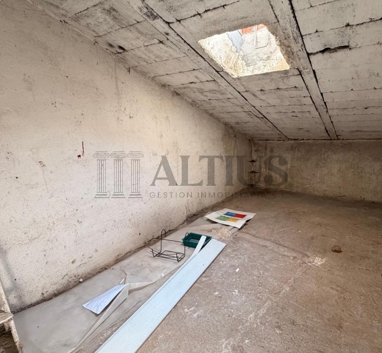 Amplio piso de 180 m² ideal para oficinas en Rúa Doutor Teixeiro – Santiago de Compostela