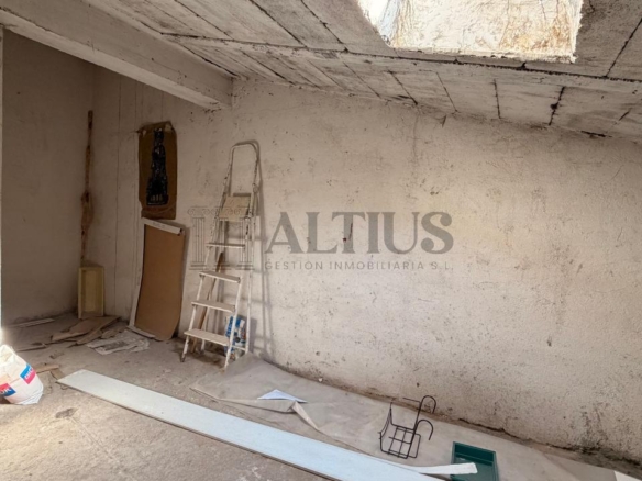 Amplio piso de 180 m² ideal para oficinas en Rúa Doutor Teixeiro – Santiago de Compostela
