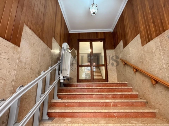 Amplio piso de 180 m² ideal para oficinas en Rúa Doutor Teixeiro – Santiago de Compostela