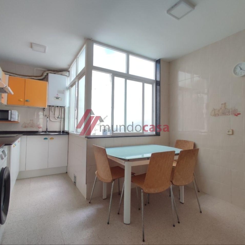 Cuatro habitaciones grandes