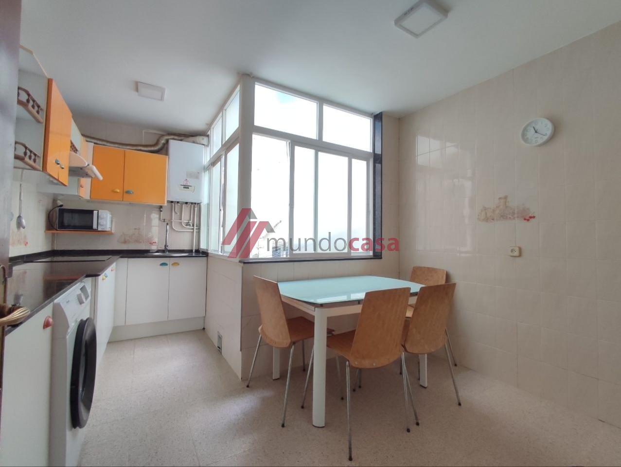 179018298308500173658_179018222898 Cuatro habitaciones grandes