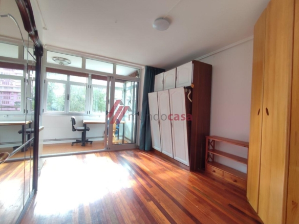 Cuatro habitaciones grandes