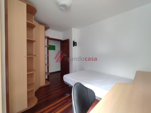 Cuatro habitaciones grandes