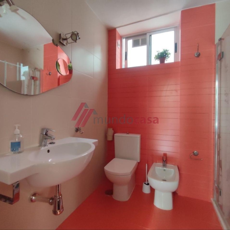 Cuatro habitaciones grandes
