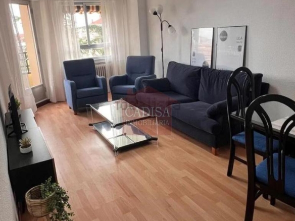 ALQUILER DE DOS HABITACIONES PARA ESTUDIANTES.REF:10657