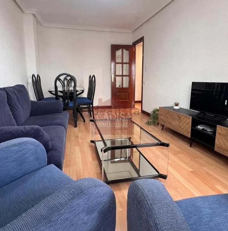 ALQUILER DE DOS HABITACIONES PARA ESTUDIANTES.REF:10657