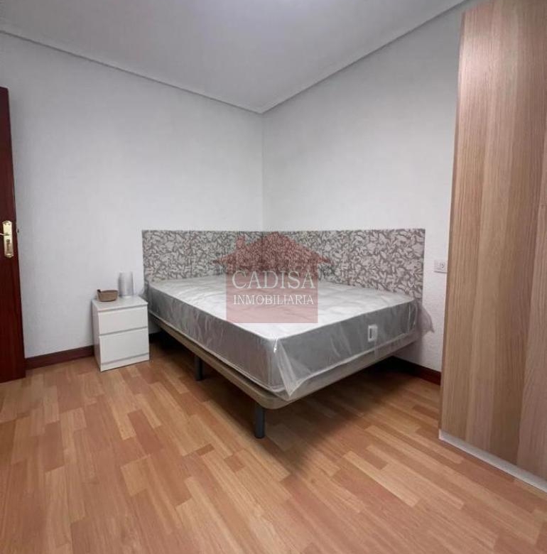 ALQUILER DE DOS HABITACIONES PARA ESTUDIANTES.REF:10657