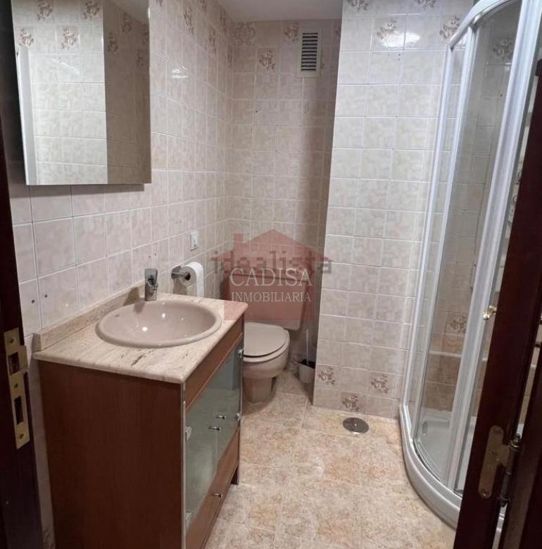 ALQUILER DE DOS HABITACIONES PARA ESTUDIANTES.REF:10657