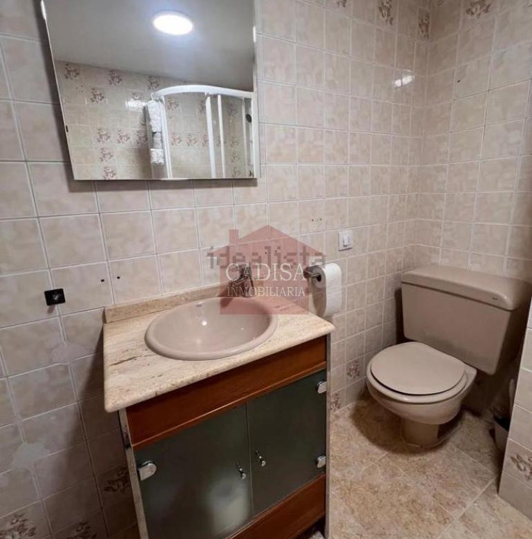 ALQUILER DE DOS HABITACIONES PARA ESTUDIANTES.REF:10657