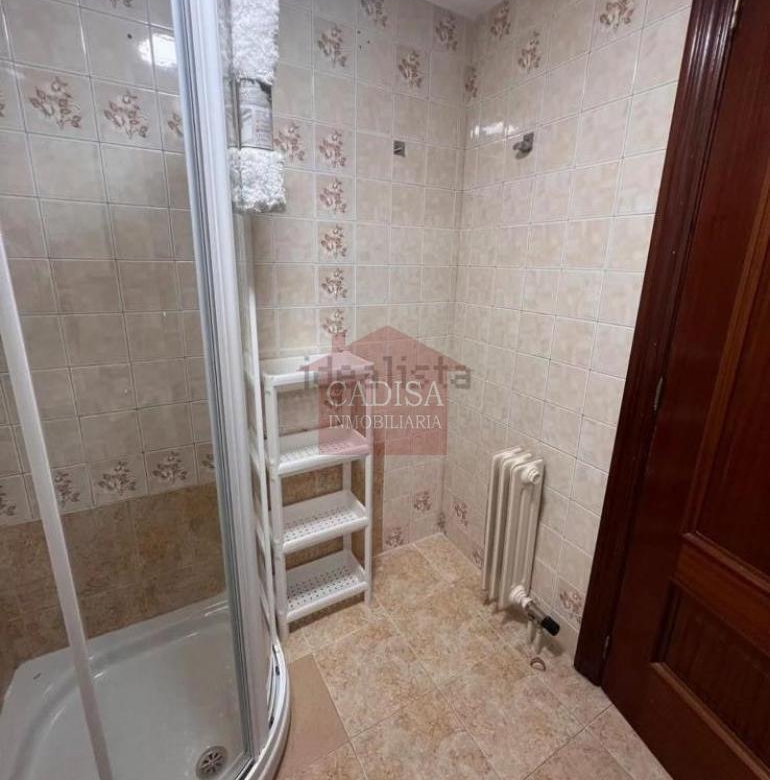 ALQUILER DE DOS HABITACIONES PARA ESTUDIANTES.REF:10657