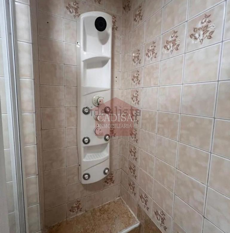 ALQUILER DE DOS HABITACIONES PARA ESTUDIANTES.REF:10657
