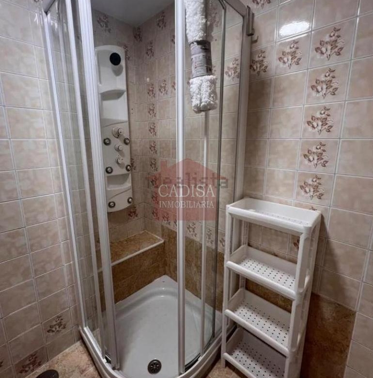 ALQUILER DE DOS HABITACIONES PARA ESTUDIANTES.REF:10657