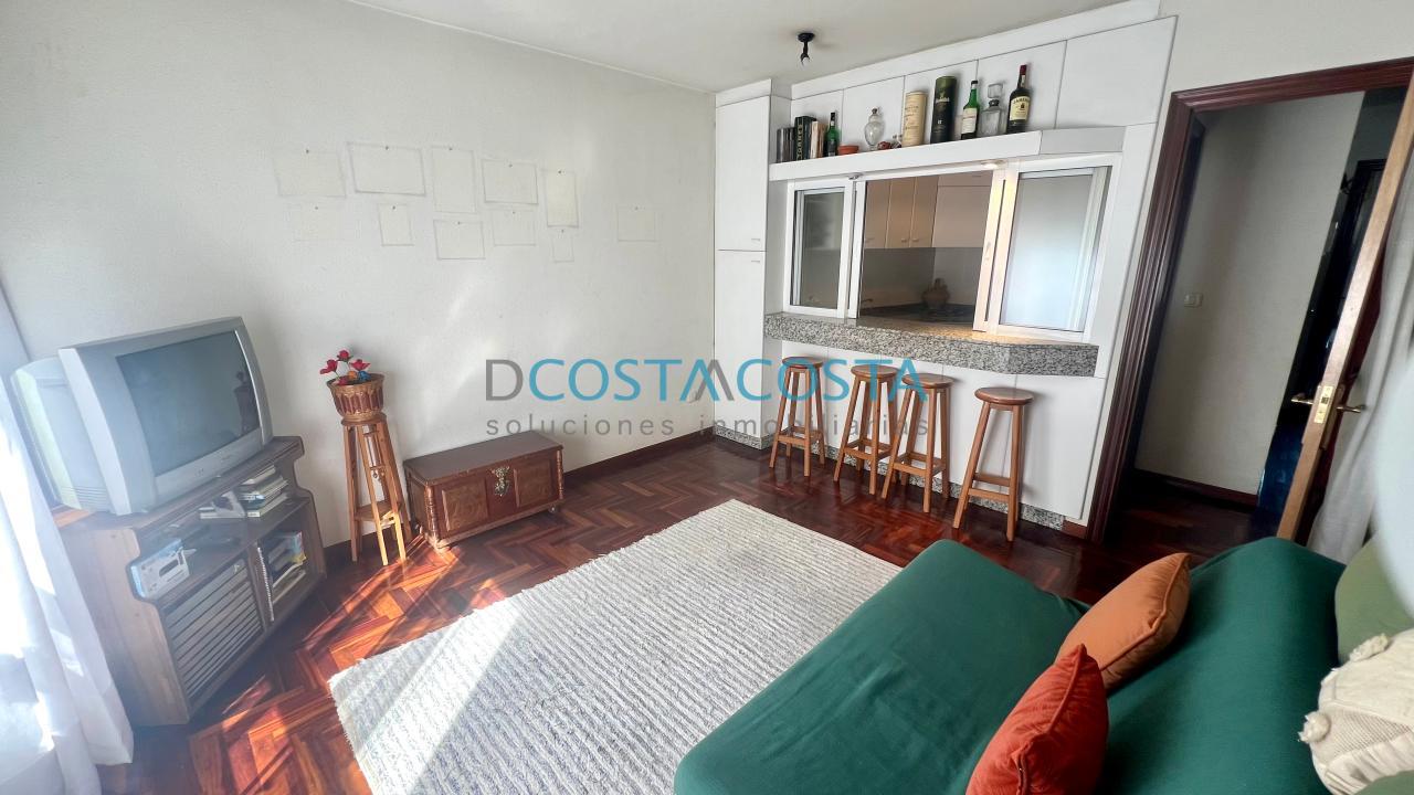 179052548209400173685_179052412624 Se vende piso con terraza al lado de la playa en Ramallosa, Nigrán
