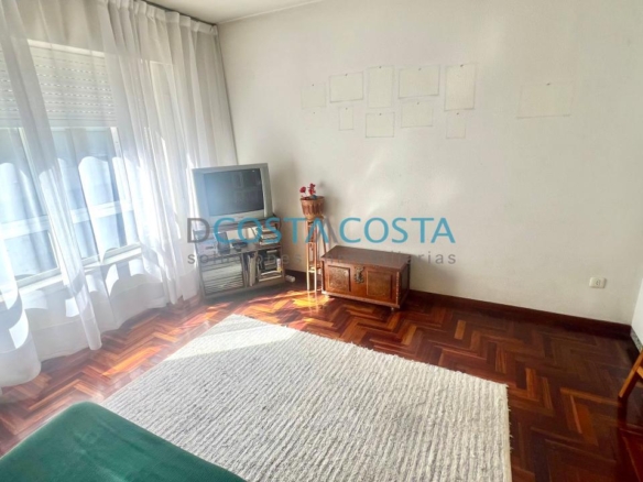 Se vende piso con terraza  al lado de la playa en Ramallosa, Nigrán