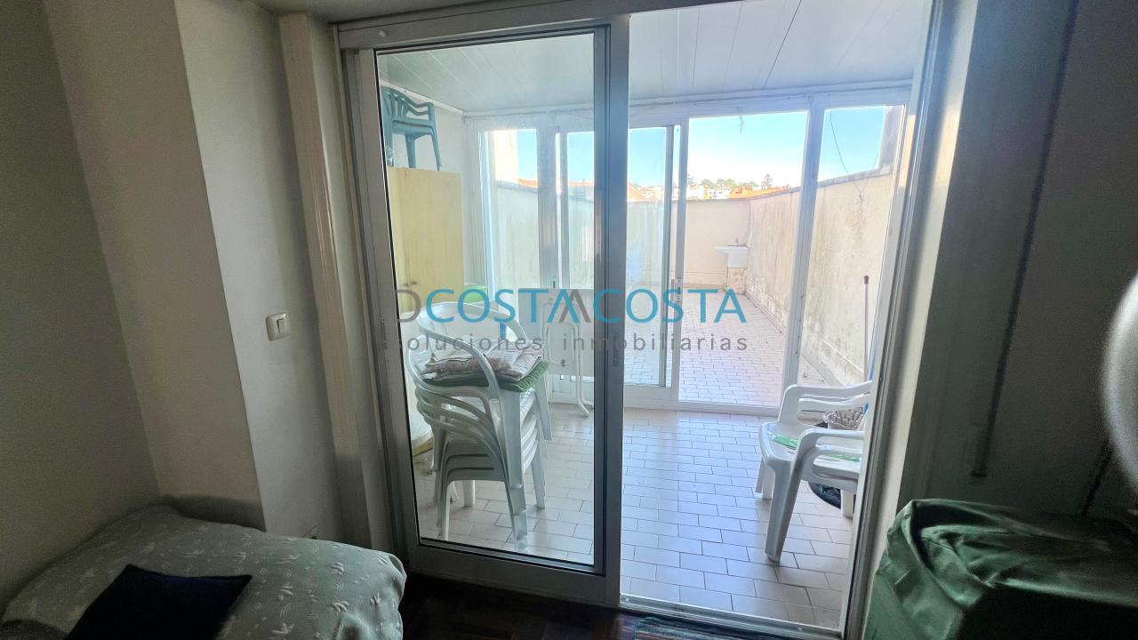 179052548843800173685_179052420529 Se vende piso con terraza al lado de la playa en Ramallosa, Nigrán