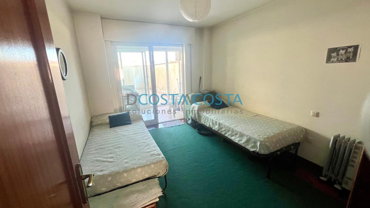 179052548899000173685_179052420345 Se vende piso con terraza al lado de la playa en Ramallosa, Nigrán
