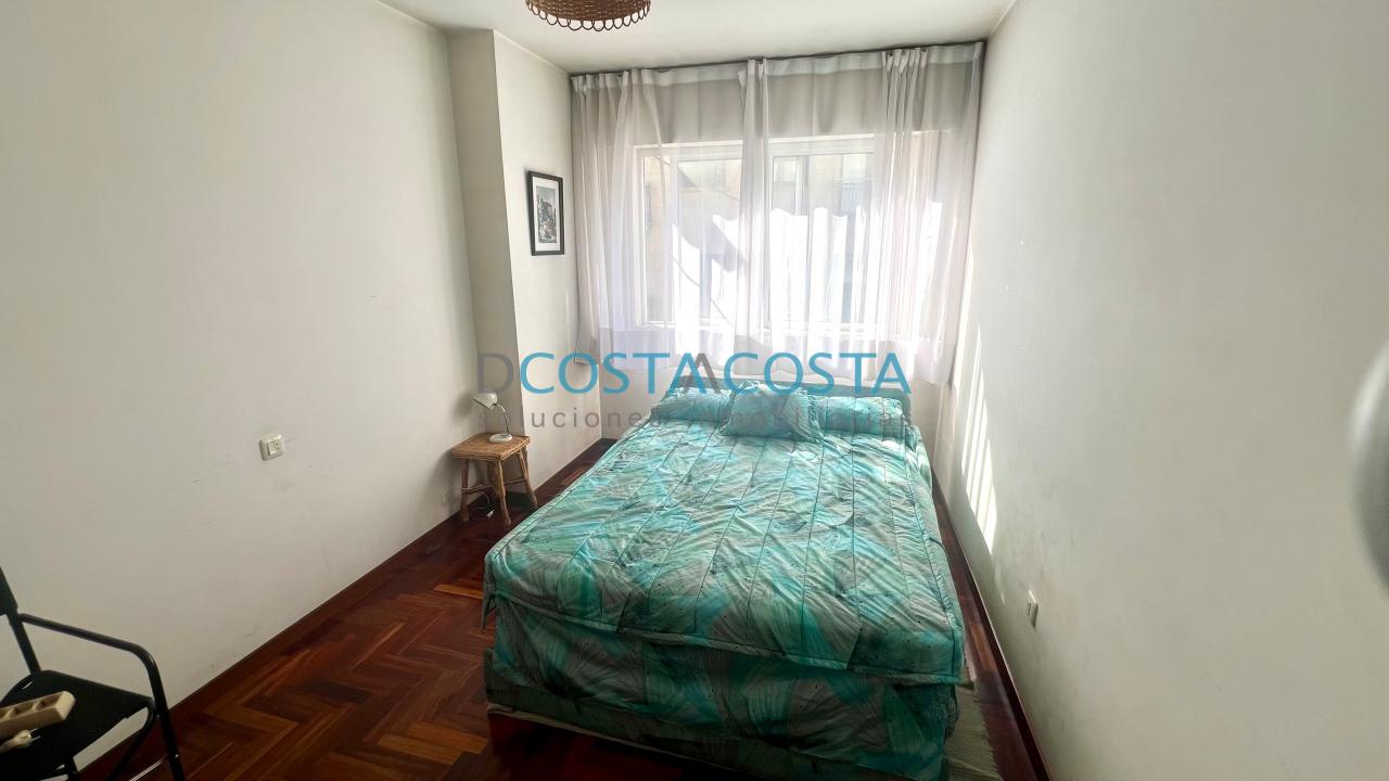 179052549132200173685_179052426684 Se vende piso con terraza al lado de la playa en Ramallosa, Nigrán
