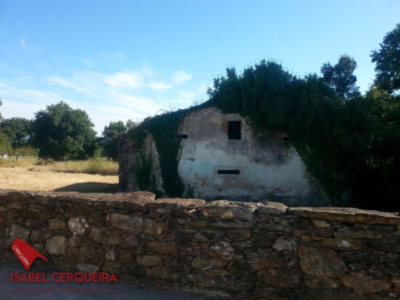 OPORTUNIDAD ÚNICA EN TOMIÑO | CASONA DE 1856 A REFORMAR · 462 M² · 9.420 M² DE FINCA