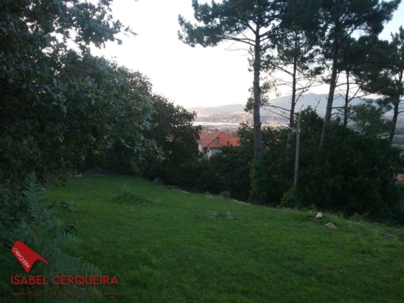 TERRENO EDIFICABLE CON VISTAS AL MAR EN BELESAR – BAIONA