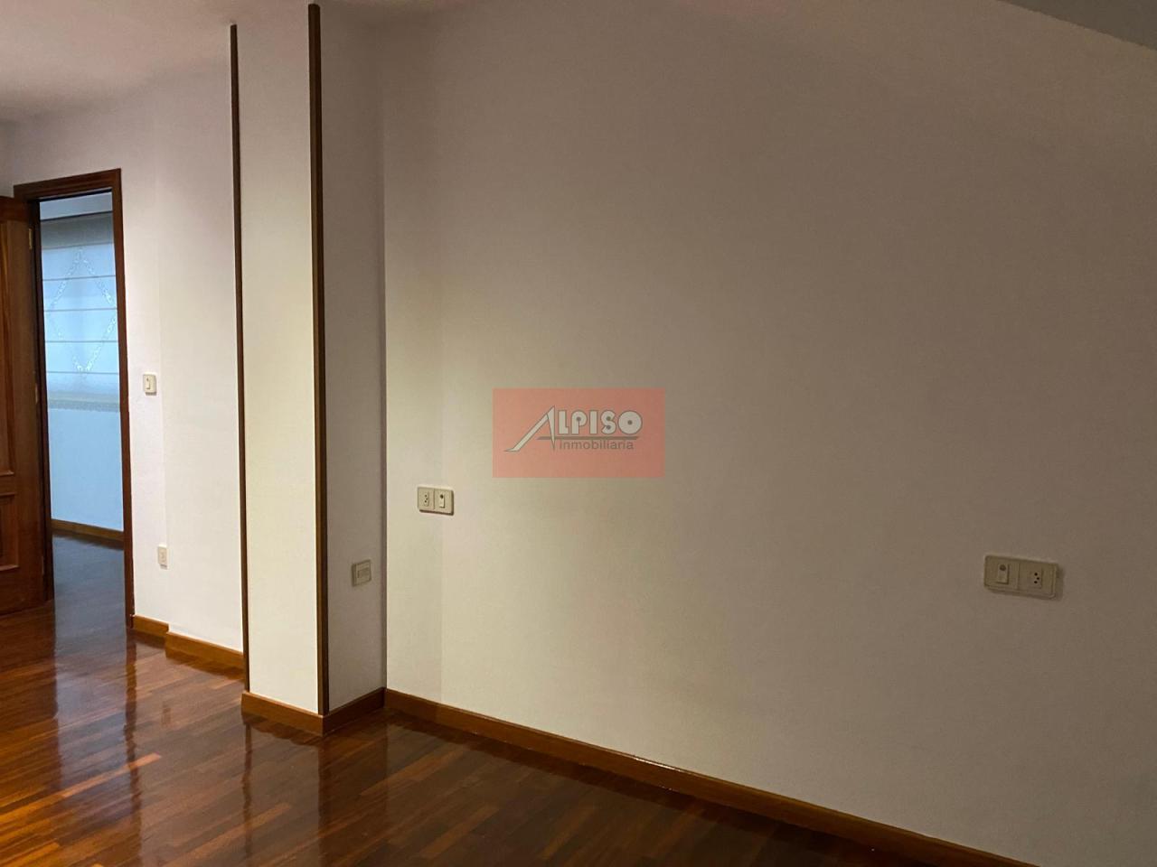 179058848715600159810_173592394062 Apartamento en Ourense