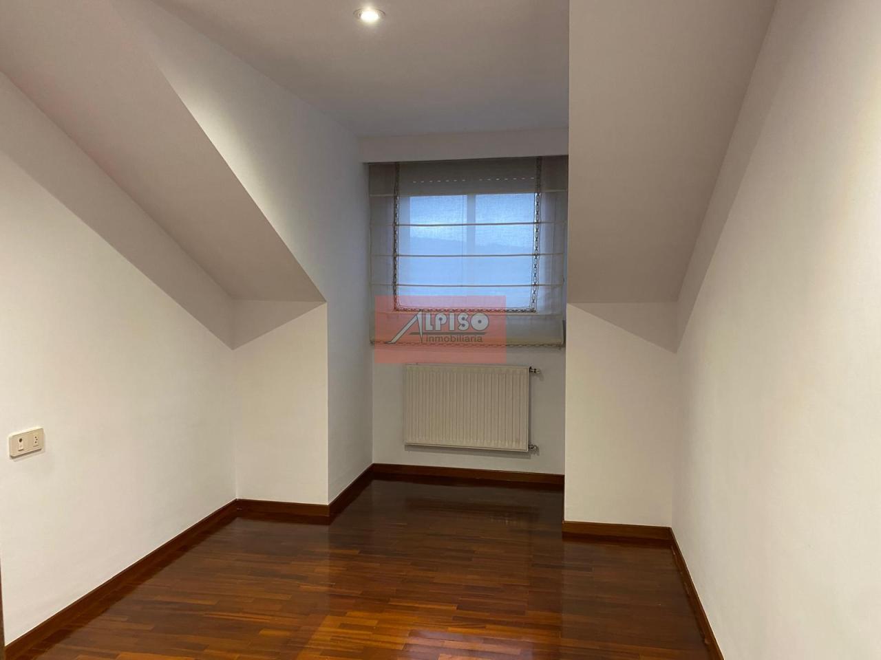 179058848733000159810_173592394188 Apartamento en Ourense