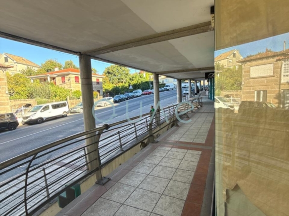 LOCAL COMERCIAL EN VENTA Y ALQUILER A RAMALLOSA