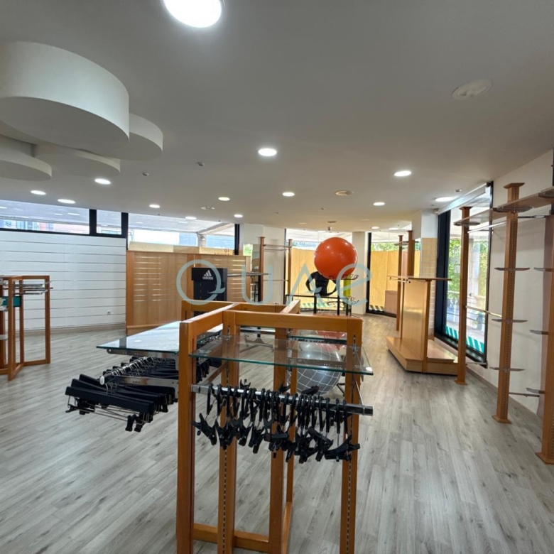 LOCAL COMERCIAL EN VENTA Y ALQUILER A RAMALLOSA