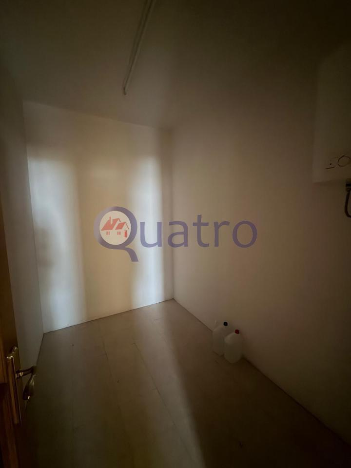 179061549401900029749_179061458264 Oficina amplia y luminosa de 3 estancias cerca de Santa Ana