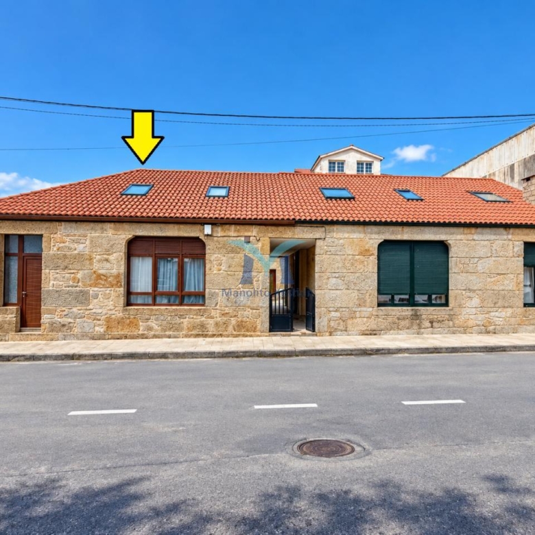 CASA DE PIEDRA AL LADO DEL MAR EN MUXÍA