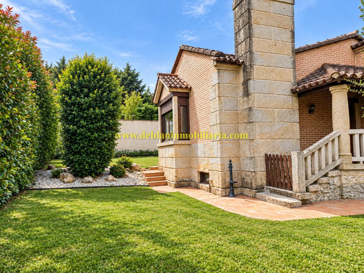 179067194107000046045_179067190520 CHALET DE 202 M2., UBICADO EN LA URBANIZACIÓN POUSA DO BISPO