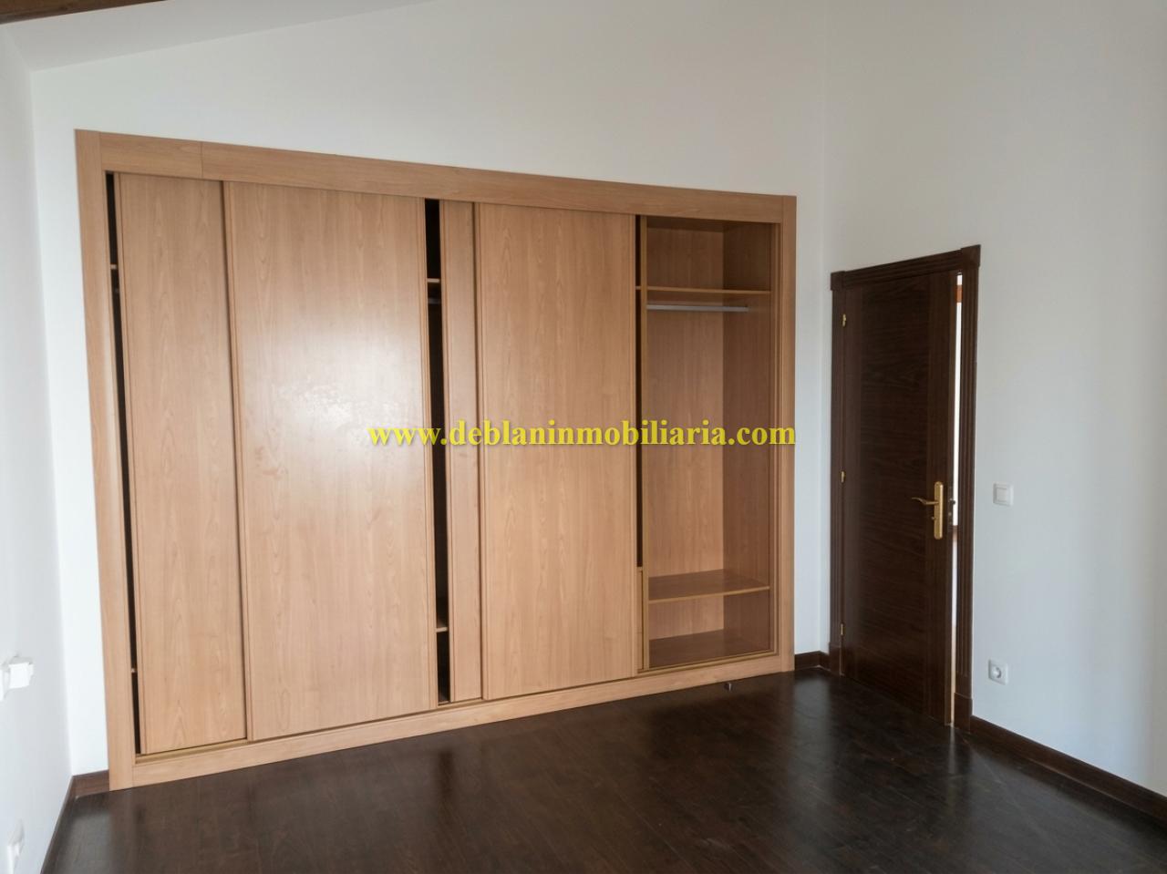 179067195549400046045_179067190583 CHALET DE 202 M2., UBICADO EN LA URBANIZACIÓN POUSA DO BISPO