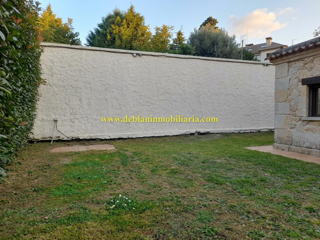 179067196466900046045_179067190624 CHALET DE 202 M2., UBICADO EN LA URBANIZACIÓN POUSA DO BISPO
