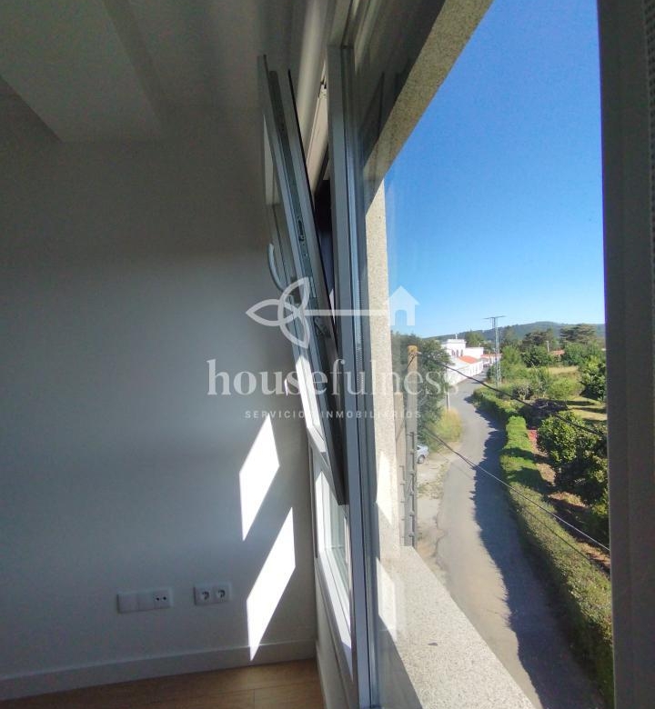 ALQUILER EN CATABOIS – A ESTRENAR – APARTAMENTO CON ASCENSOR Y GARAJE