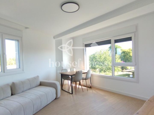 ALQUILER EN CATABOIS – A ESTRENAR – APARTAMENTO CON ASCENSOR Y GARAJE