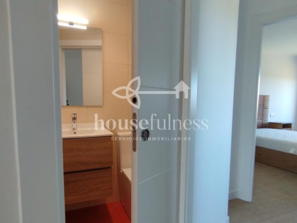 ALQUILER EN CATABOIS – A ESTRENAR – APARTAMENTO CON ASCENSOR Y GARAJE