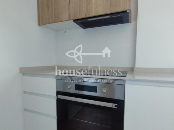 ALQUILER EN CATABOIS – A ESTRENAR – APARTAMENTO CON ASCENSOR Y GARAJE