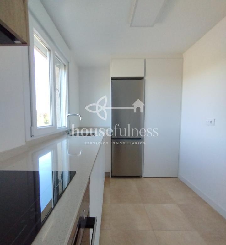 ALQUILER EN CATABOIS – A ESTRENAR – APARTAMENTO CON ASCENSOR Y GARAJE