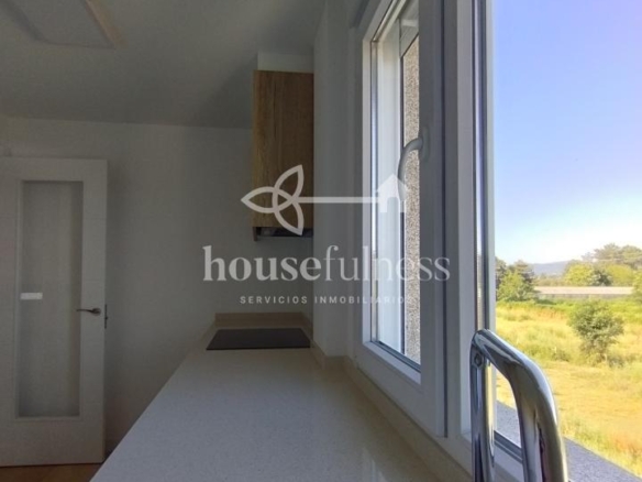 ALQUILER EN CATABOIS – A ESTRENAR – APARTAMENTO CON ASCENSOR Y GARAJE